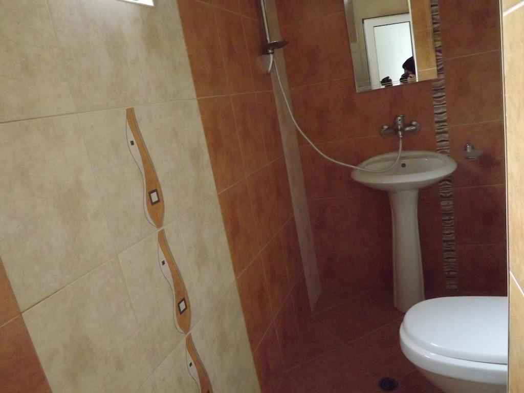 פרימורסקו Guest House Stenli מראה חיצוני תמונה