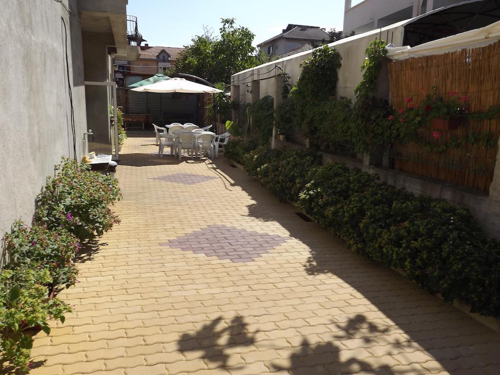 פרימורסקו Guest House Stenli מראה חיצוני תמונה