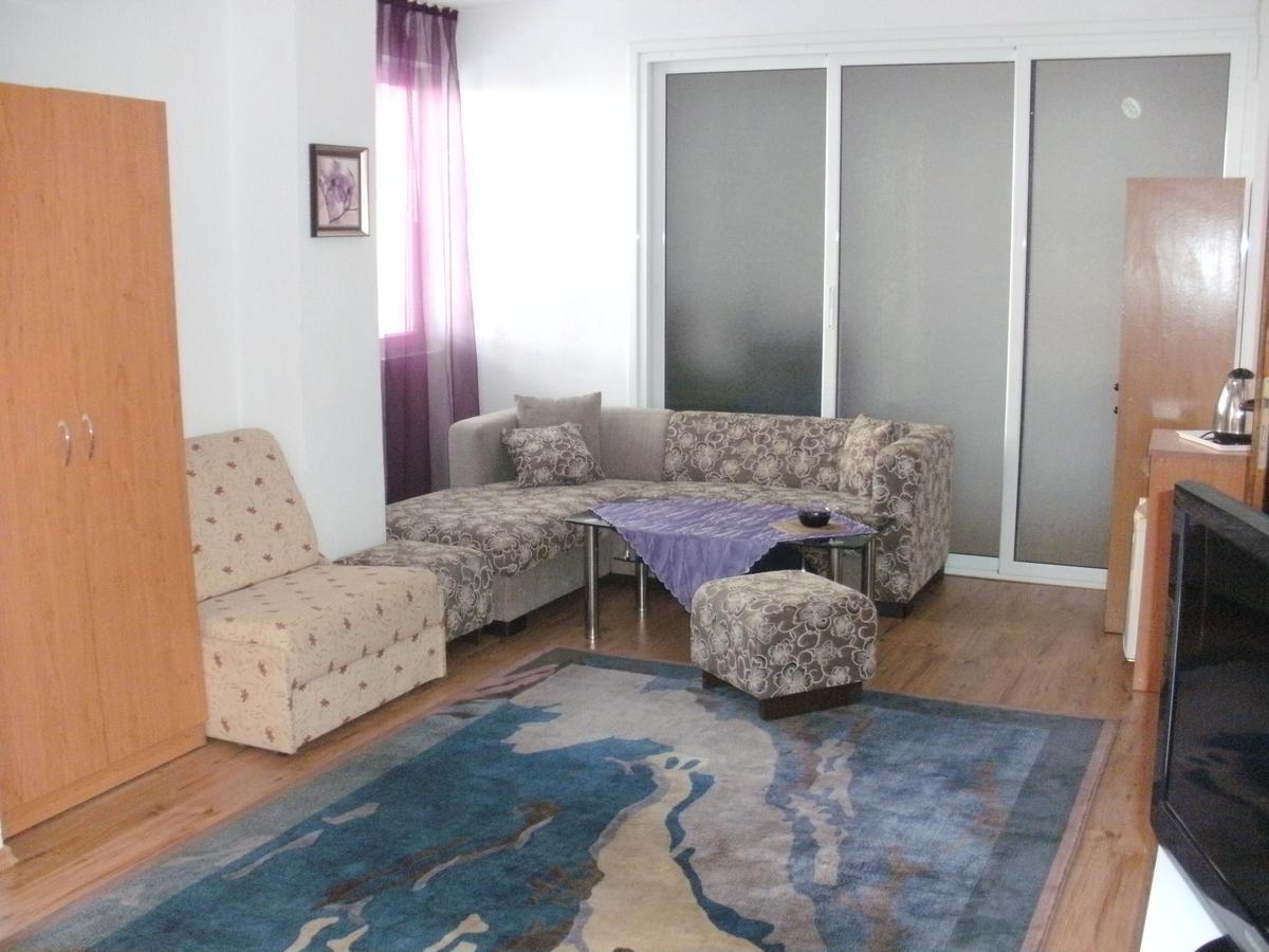 פרימורסקו Guest House Stenli מראה חיצוני תמונה