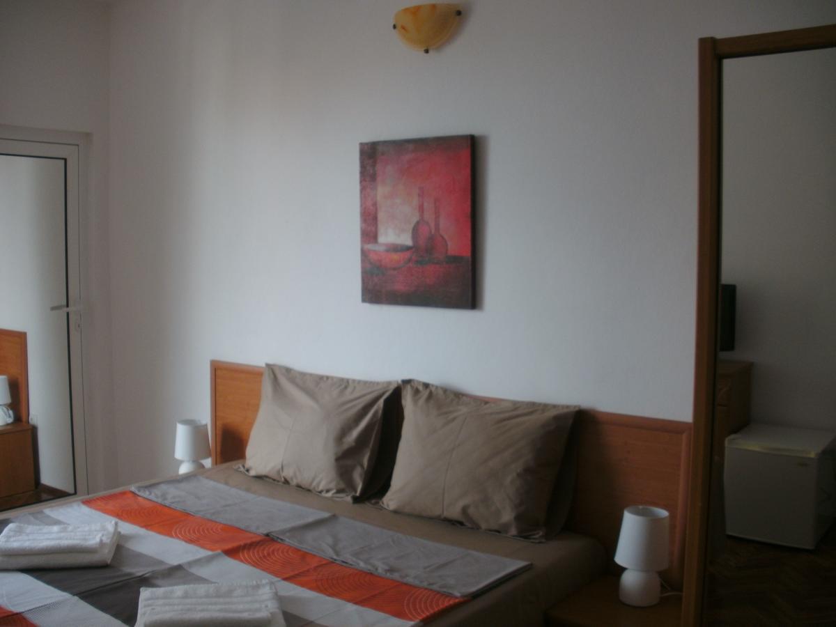 פרימורסקו Guest House Stenli מראה חיצוני תמונה