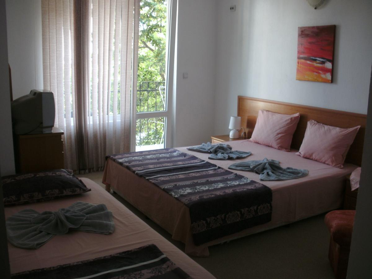 פרימורסקו Guest House Stenli מראה חיצוני תמונה